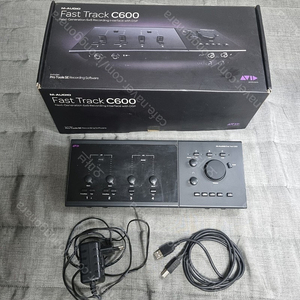 M-AUDIO Fast Track C600 오디오 인터페이스