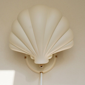 (삽니다) shell metal wall lamp 콩제슬래드