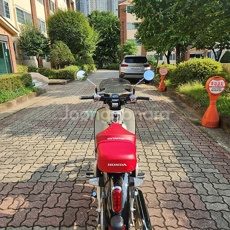 혼다 슈퍼커브 c125 판매합니다.--8