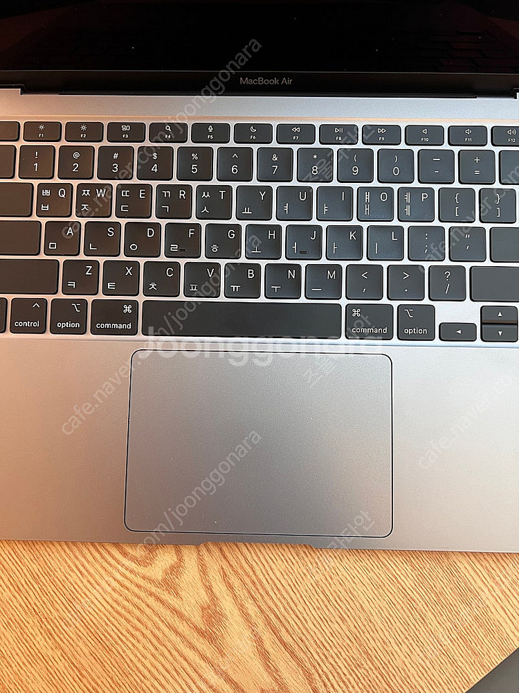 맥북에어 m1 13인치 256GB/ 8GB--2