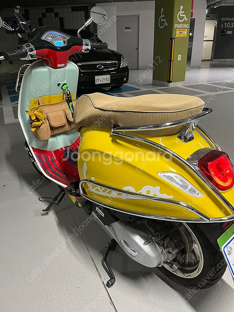 베스파 125cc 프리마베라 션우더스푼 한정판--0