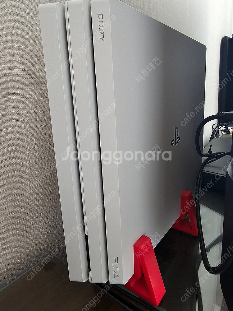 플스 4PRO 1TB + 듀얼쇼크2개 + 충전거치대 + 인기게임팩(해리포터, 오버쿡, 더쇼, 피파, GTA 등)--0