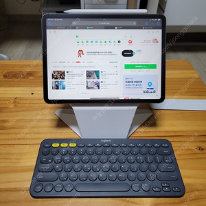 아이패드프로 11 M1 셀룰러 256GB 로지텍키보드 구도독펜슬 포함