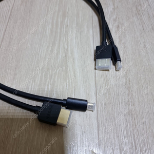 유그린 microHDMI-HDMI 2.0 케이블 50cm