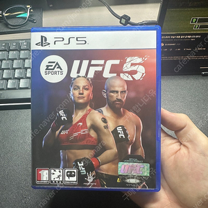 ps5 ufc5 구매후 5시간 플레이 (택포)