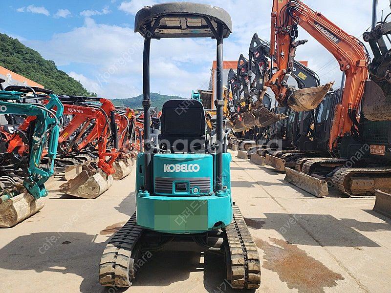 중고미니굴삭기 코벨코 SK17 2018년 2900시간 ...--2