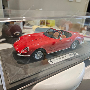 1:18 bbr ferrari 330gt, 365 캘리포니아, 400sa, 등 팝니다.[ 오토아트 cmc mr ]