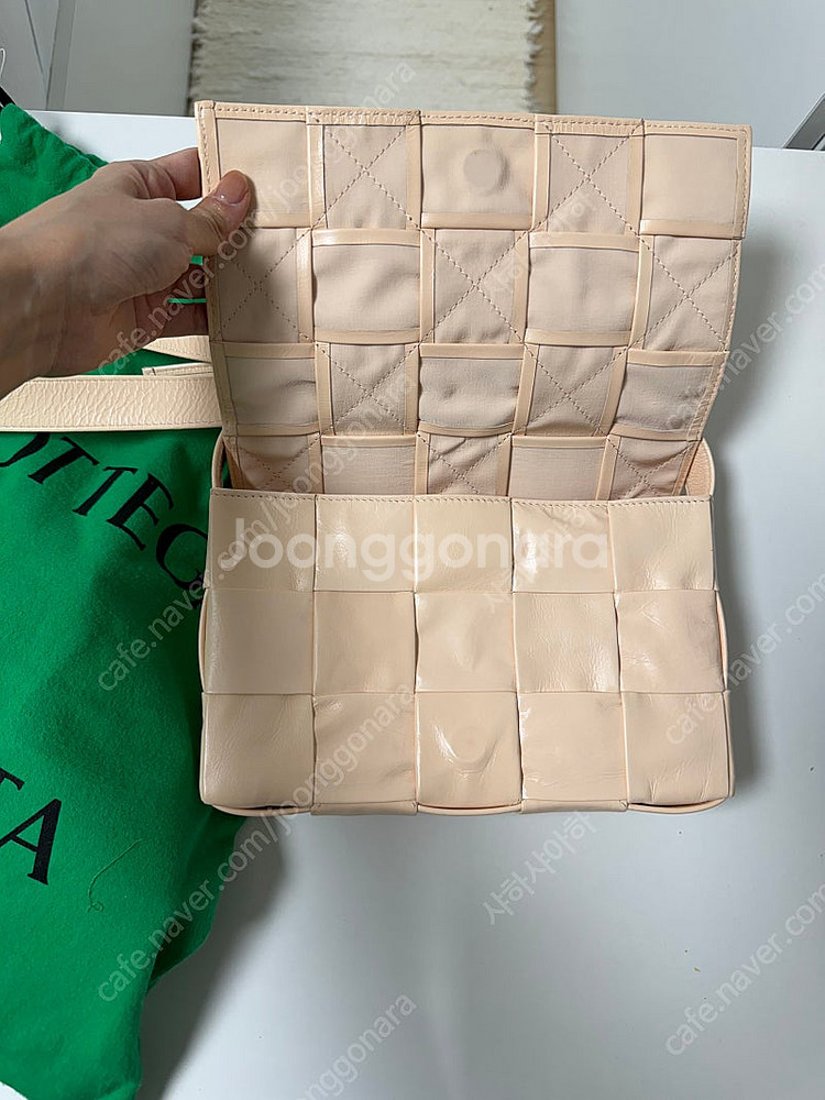 (정품) 보테가베네타 가방 카세트백--1
