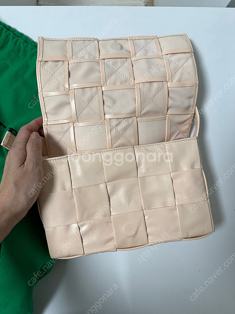 (정품) 보테가베네타 가방 카세트백--3