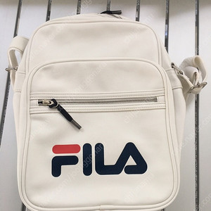 [가방] FILA 휠라 가방 (화이트) (미사용)