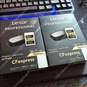 렉사 Lexar CFExpress Type A GOLD 메모리카드 320GB + 리더기 팝니다