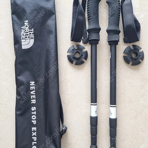 (미사용ㆍ새제품) 노스페이스 4단(Northface 4-Step Sticks, NA5SP00A) 등산 스틱 2개 1set 및 케이스 내놓습니다(택포 11만)