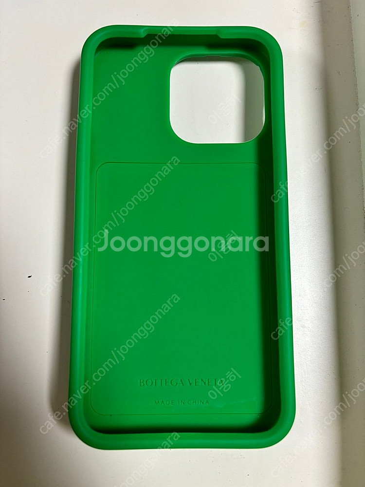 보테가베네타 아이폰 13Pro 케이스 판매합니다.--2