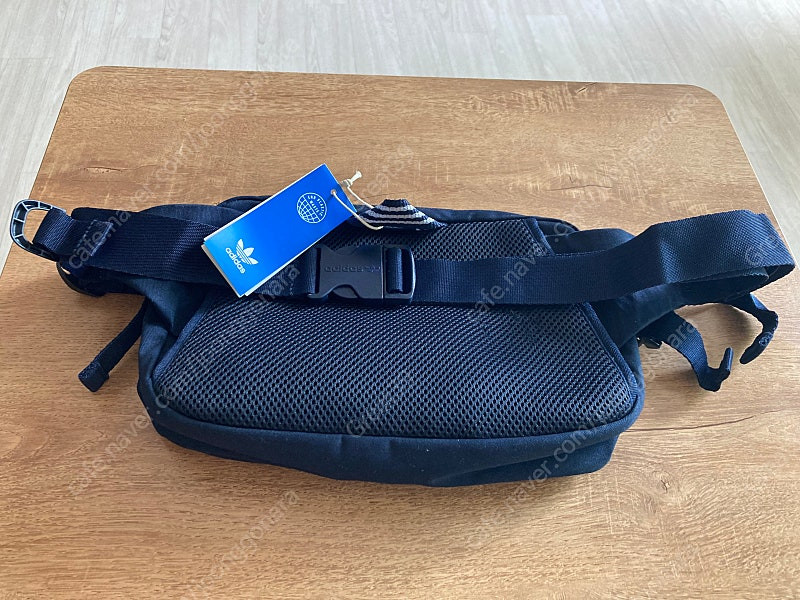 아디다스 RIFTA 웨이스트 백 힙색 범백 레전드 이미지