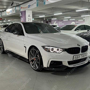 BMW4시리즈 (F32) 428i 쿠페 M 스포츠 (4인승)★중고차★할부★리스★전액할부★카드★탁송★24시간 상담가능★