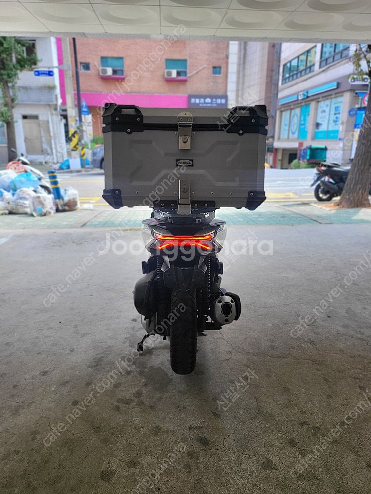 혼다)관리잘된 풀셋팅 21년식 pcx125 저렴하게 판...--4