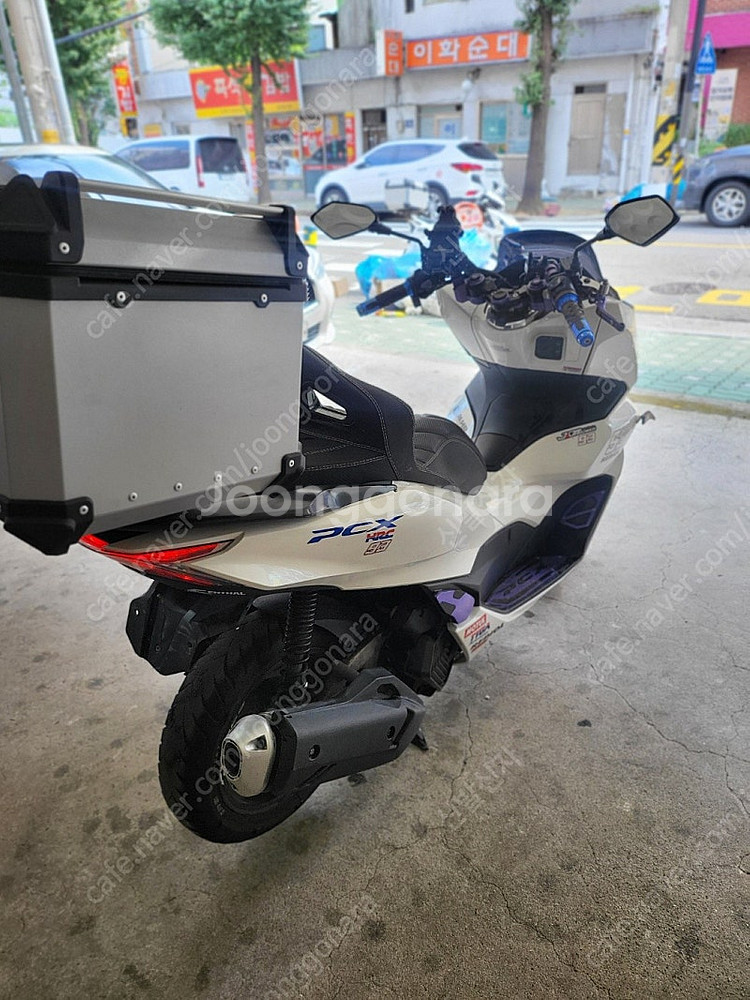 혼다)관리잘된 풀셋팅 21년식 pcx125 저렴하게 판...--5