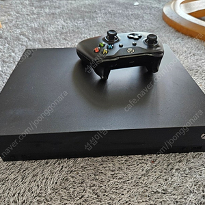 xbox one x 팝니다.