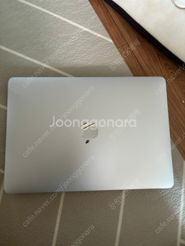 맥북에어M1 251GB--0