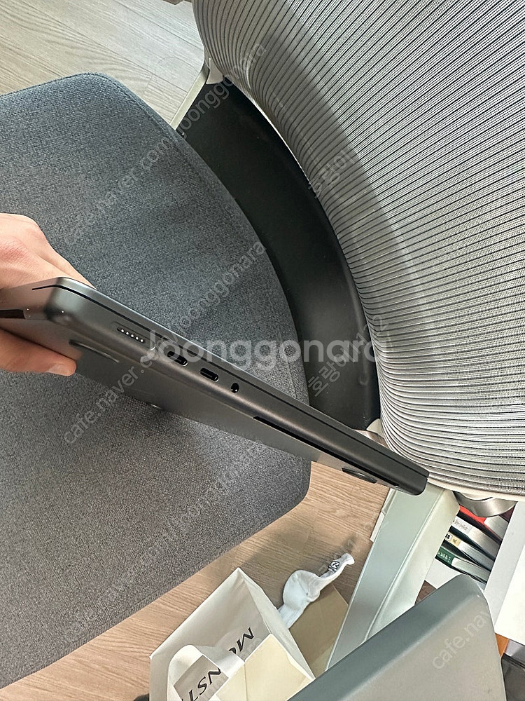 애플 맥북 프로 14 M3PRO 512GB_1회사용--1