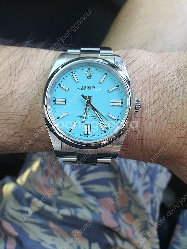 로렉스 오이스터 퍼페추얼 41mm 더콰이즈 124300--1