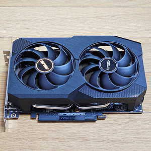 아수스 ASUS DUAL 라데온 RX 7600 OC D6 8GB 거의 새제품팝니다.(24년 6월 구입)