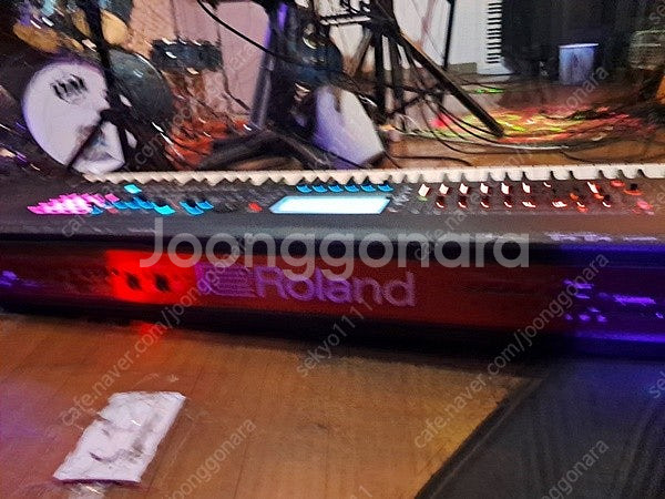 ROLAND FANTOM 8 신디사이저 판매합니다--8