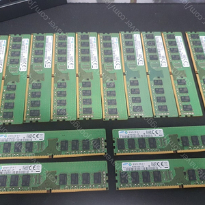 삼성 DDR4 PC4-17000 4GB (2133) 14개 개당 3500원 팝니다