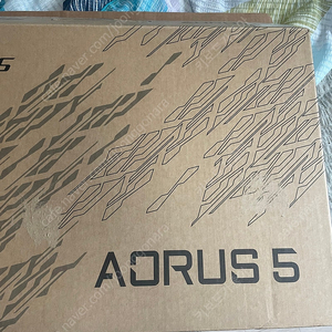 GIGABYTE AORUS 5 MB I5 E