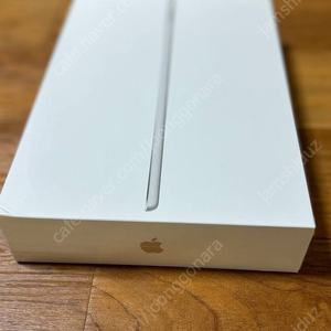 (Unopened) iPad 9th generation silver 256GB