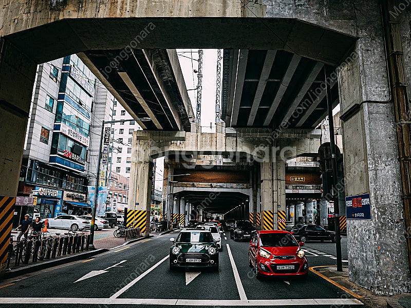 소니 a7c 렌즈킷 + 칼짜이즈 16-35z 팝니다.--7