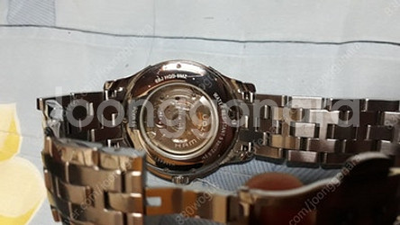 해밀턴 오픈하트 40mm 신형 흰판 판매합니다--5