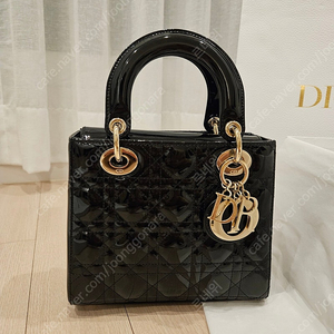 디올 Dior 레이디백 페이던트 블랙 스몰 풀박스구성