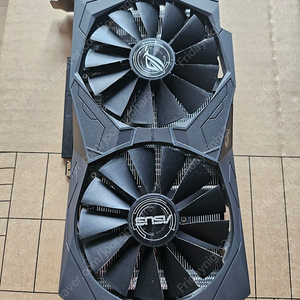 라데온 ASUS ROG STRIX RX 570 8G 그래픽 카드