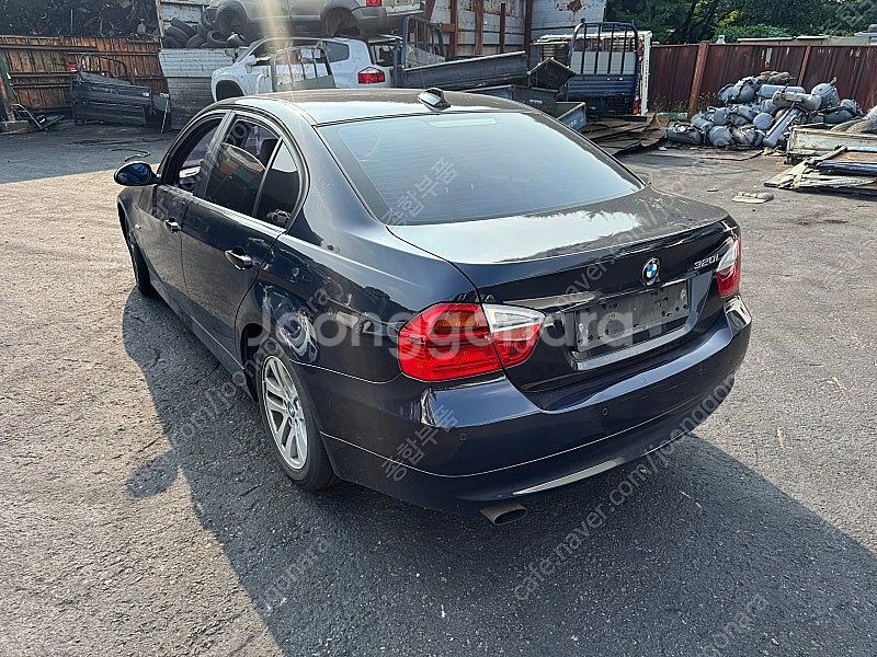 BMW E90 E바디 320i 전기형 부품차 각개합니다...--1