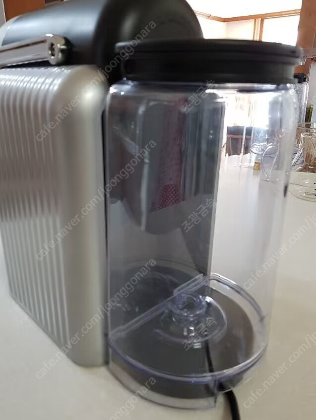 네스프레소 제니우스 커피머신피판매 이미지