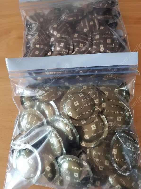 네스프레소 제니우스 커피머신피판매 이미지