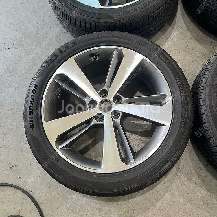 [ 제네시스 ] GV80 20인치 중고 휠 타이어 팝니다.--1