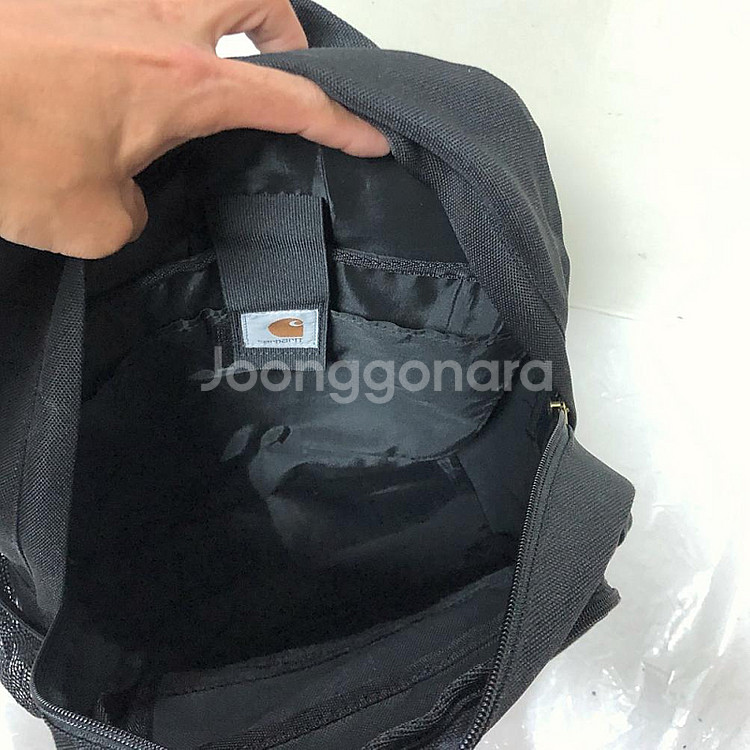 깨끗 칼하트 블랙 백팩--5