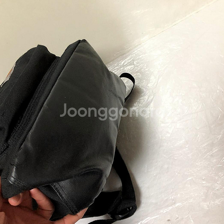 깨끗 칼하트 블랙 백팩--4