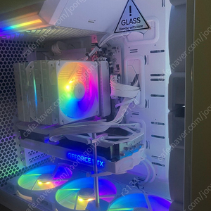 7800x3d 화이트 반본체 팝니다(그래픽카드카제외)