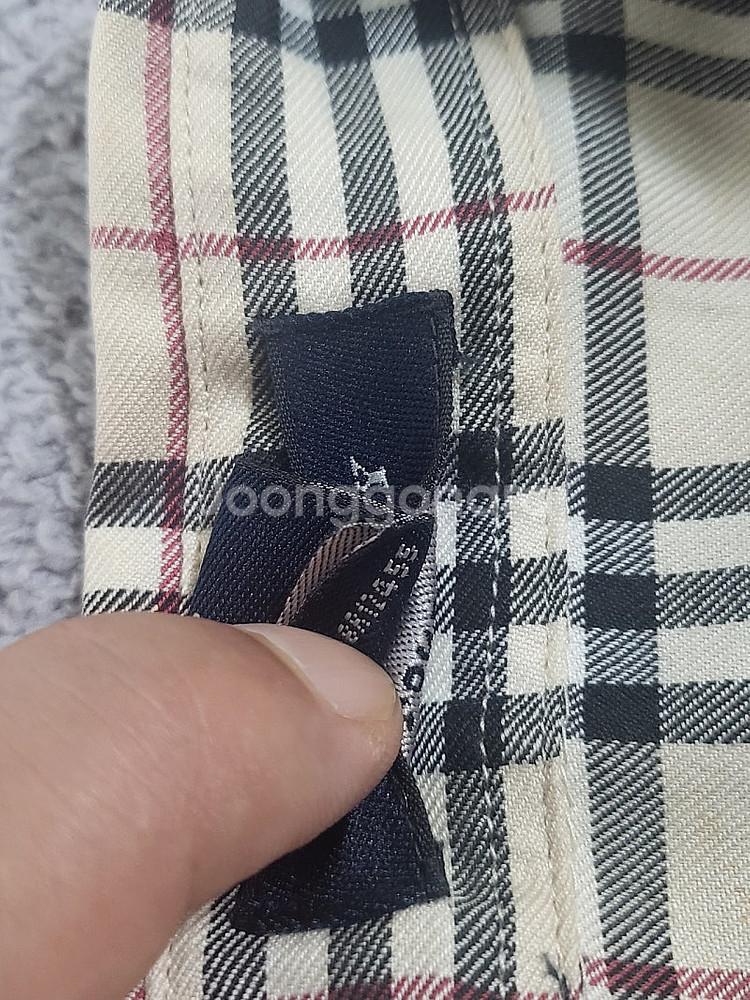 여L 버버리 클래식 노바체크 셔츠--3