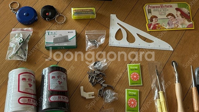 패션디자인과/패디과/의류학과 공구함 좌수용 가위--1