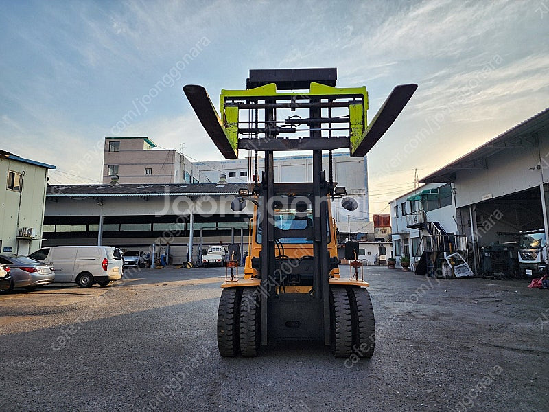 두산 10톤지게차 D100 2002년식 중고지게차 매매...--7