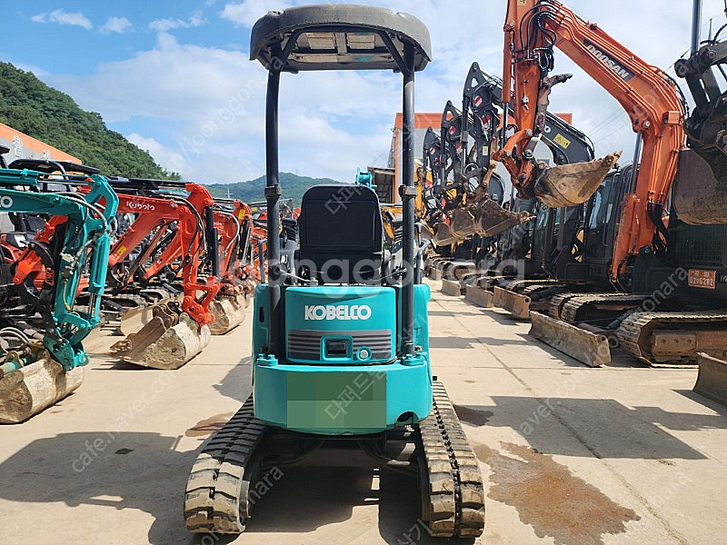 중고미니굴삭기 코벨코 SK17 2018년 2900시간 ...--2