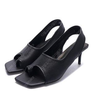 슈콤마보니 Lamb span heel sandal(black) 375 (국내245)