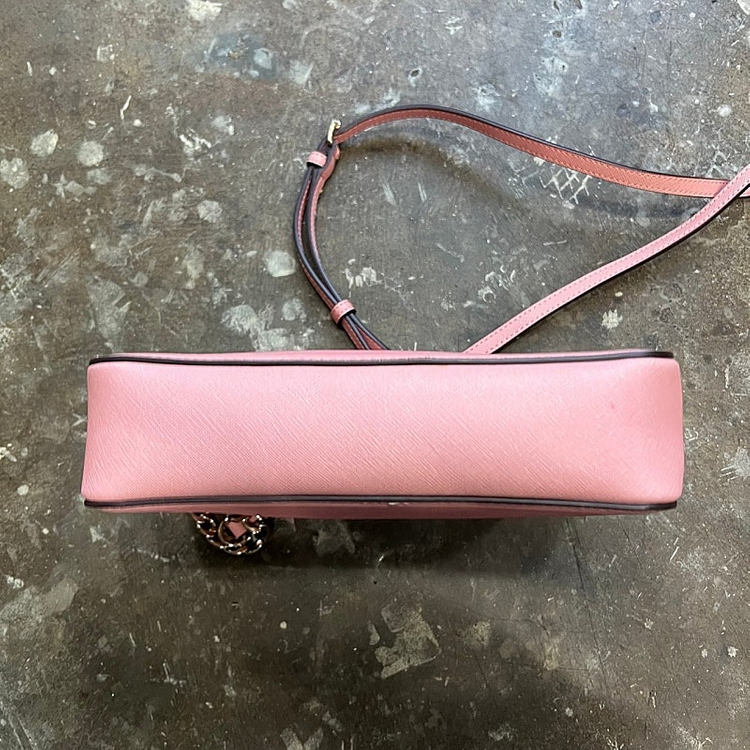 마이클코어스 크로스백 여성 가방 mcm 루이까또즈 메트로시티 닥스 빈폴 이미지