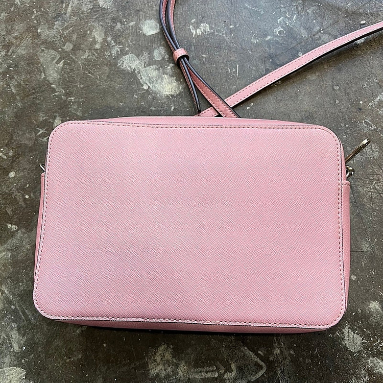 마이클코어스 크로스백 여성 가방 mcm 루이까또즈 메트로시티 닥스 빈폴 이미지