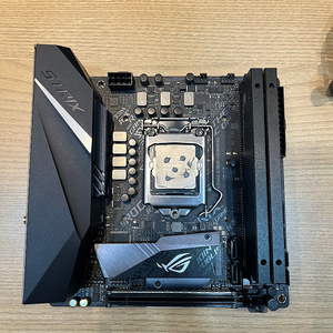 ITX 반본체 (i3 8100 / B360i / 16G / 256GB)
