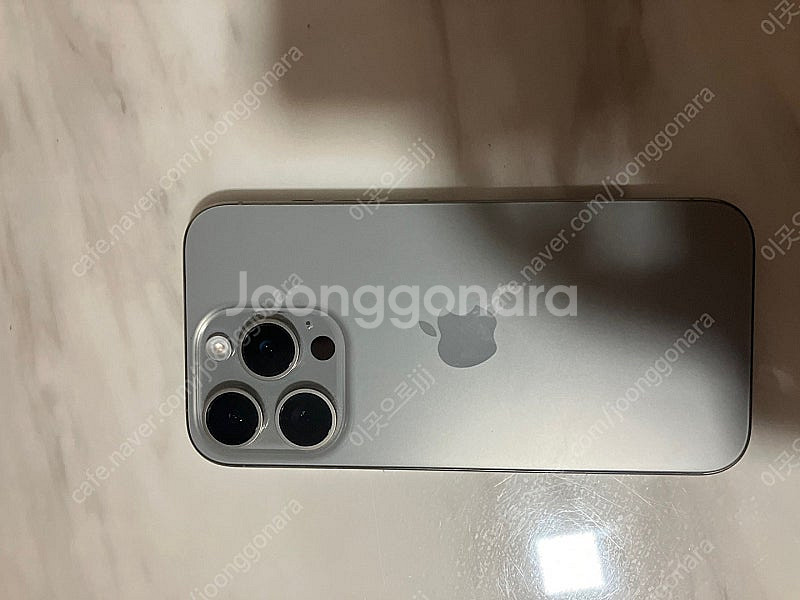 아이폰 15pro 128gb 네추럴 티타늄 색상--0